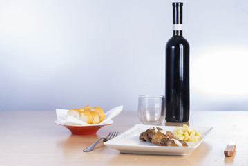 Fillet of beef with cheese sauce.