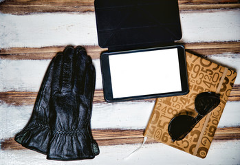 men's accessories, sunglasses plate and leather gloves, the idea
