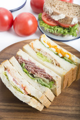 ４種のミックスサンドイッチ