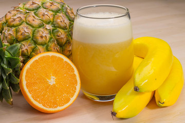 zumo piña
