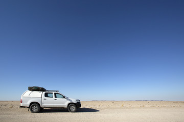 Obraz na płótnie Canvas Driving through the Skeleton Coast of Namibia.