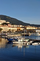 Fototapeta na wymiar port d'Ajaccio