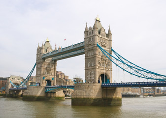 Fototapeta na wymiar The Tower bridge in London.