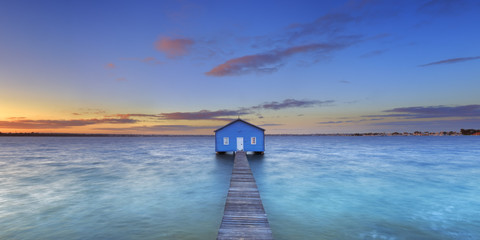 Sunrise at Matilda Bay boathouse in Perth, Australia - obrazy, fototapety, plakaty