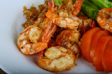 Grilled shrimps with garlic