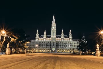 Fotobehang Vienna's Town Hall (Rathaus) at nightime.Vienna. Austria. © naumenkophoto