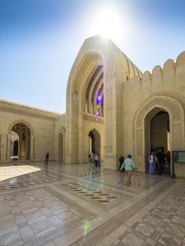 Große Sultan-Qabus-Moschee,
 eines der wichtigsten Bauwerke des Landes, eine der weltweit größten Moscheen, Muscat, Maskat, Sultanat Oman, Golfstatt, Arabische Halbinsel, Naher Osten, Asien