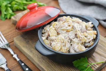 Fried mushrooms with sour cream