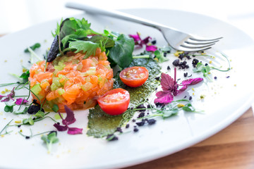 Lachs Tartar