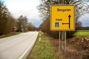 Schild 93 - Biergarten