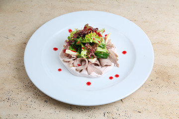 Salad with ham and cheese