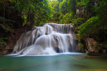 Obraz premium waterfall huay mae khamin in Kanchanaburi province,Thailand