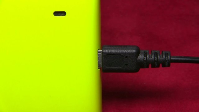 the usb charger connects to the iPhone