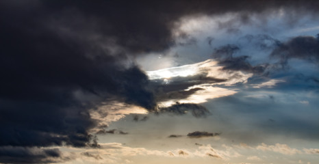 Obraz premium hidden sun