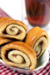 Zimtschnecken und Tee