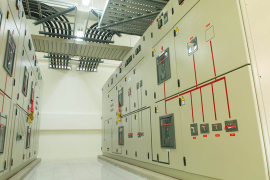 Electrical switchgear -- Industrial electrical switch panel