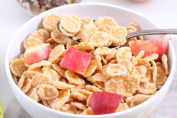 Muesli with Apple slices, a useful breakfast