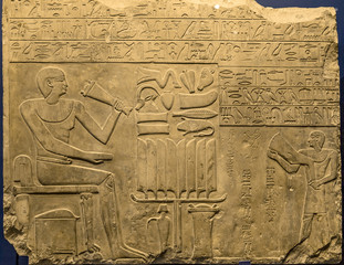 Fototapeta premium Ancient egyptian hieroglyphs on the wall