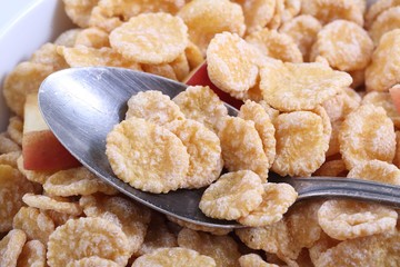 Muesli with Apple slices, a useful breakfast