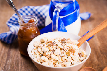 muesli with confiture