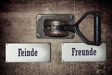 Schild 90 - Freunde