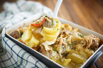 Vegetable casserole with potatoes and meatballs 