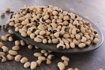 dried black eyed peas