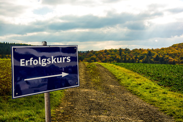 Schild 57 - Erfolgskurs