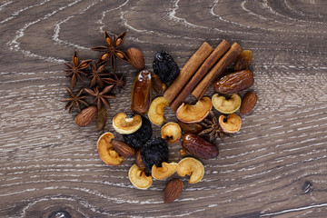 spices and dried fruits
