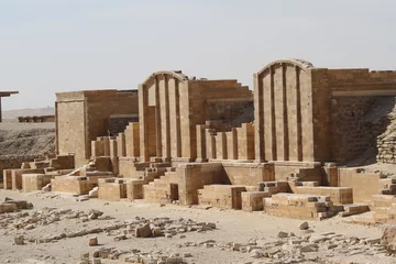 Papier Peint photo Lavable moyen-Orient Ruins near Saqqara, Egypt