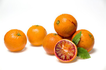 Mehrere Orangen als Freisteller   