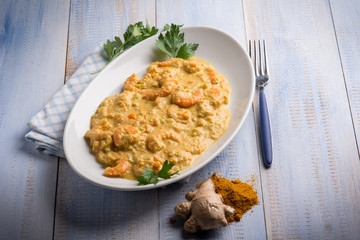 shrimp with curry ginger and coconut sauce