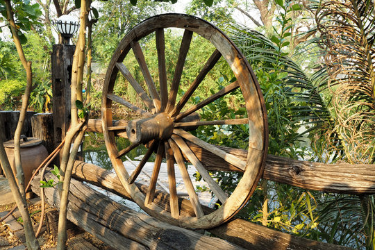 Thai wood wheel