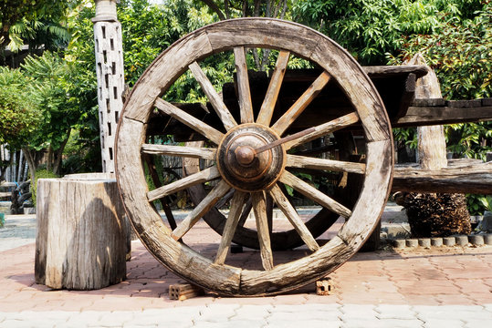Thai wood wheel