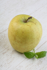 Green apple