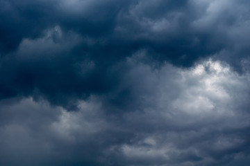 Obraz premium Dramatic Clouds Background