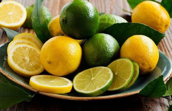 Key lime and lemon macaroon.