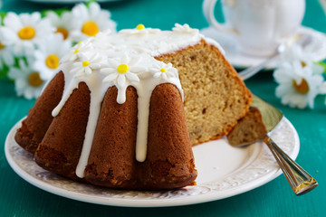The traditional cake for Easter.