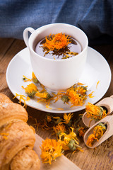 tea with calendula