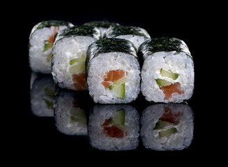 sushi, rolls
