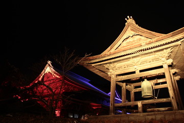 夜の鐘つき堂
