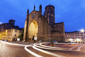 Fototapeta na wymiar Basilica di Sant'Antonino in Piacenza