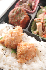 から揚げ弁当