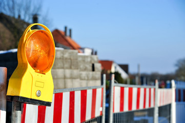 Abgesicherte Baustelle an einer Landstraße