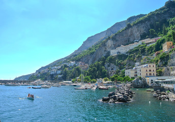 Fototapeta premium Italy. High cliffs and the sea