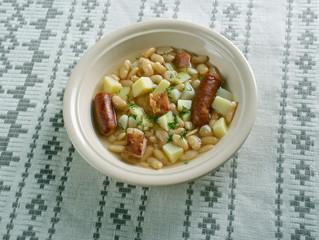 Moravian bean soup
