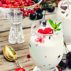 Ice cream with berries and mint