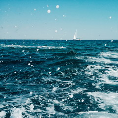 Yacht on the sea horizont