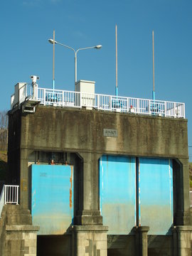 江戸川の水門