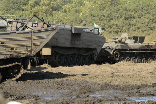 Crawler transporter floating PTS